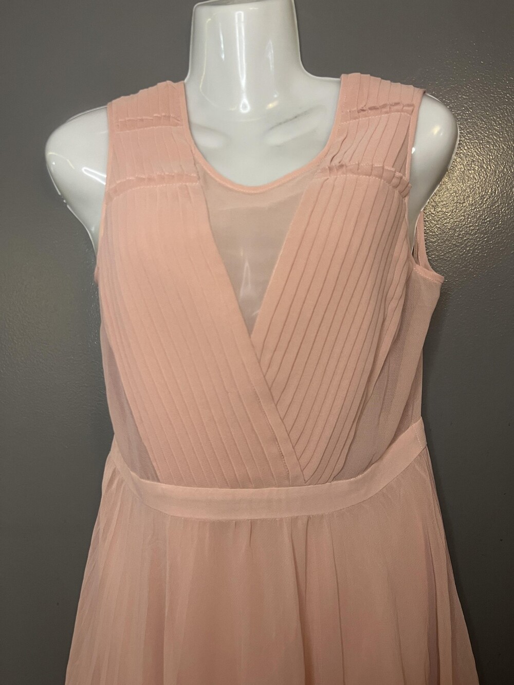 BCBGMAXAZRIA Deborah Dress Womens 4 Pink Pleated V Neck Chiffon Fit & Flare Midi